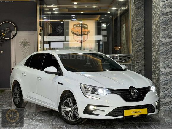 GÜN AUTO'DAN RENAULT MEGANE 4 TOUCH 2022 AİRBEG ORJİNAL