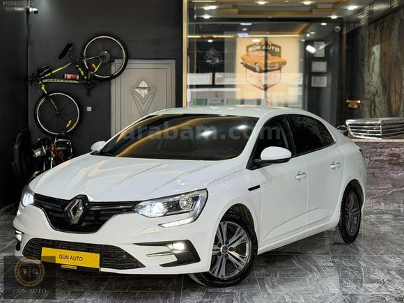 GÜN AUTO'DAN RENAULT MEGANE 4 TOUCH 2022 AİRBEG ORJİNAL