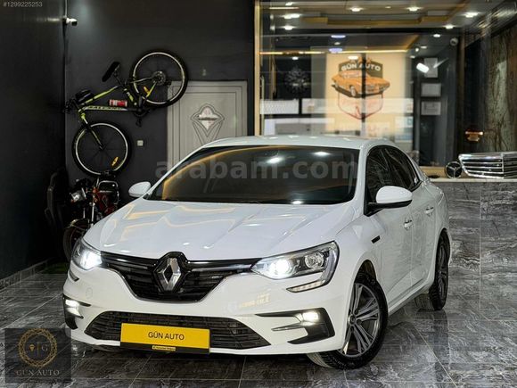 GÜN AUTO'DAN RENAULT MEGANE 4 TOUCH 2022 AİRBEG ORJİNAL