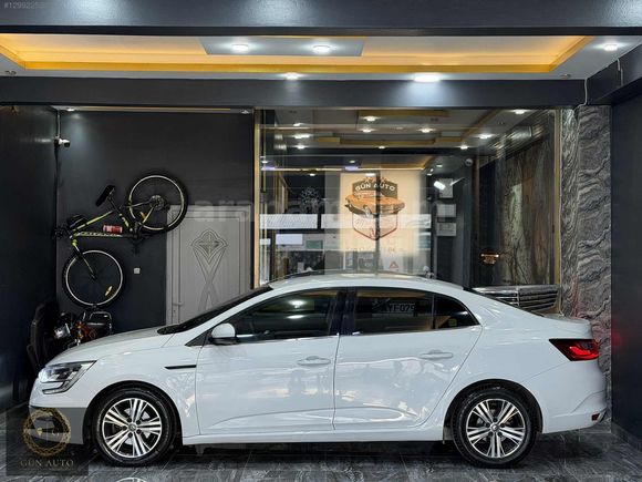 GÜN AUTO'DAN RENAULT MEGANE 4 TOUCH 2022 AİRBEG ORJİNAL