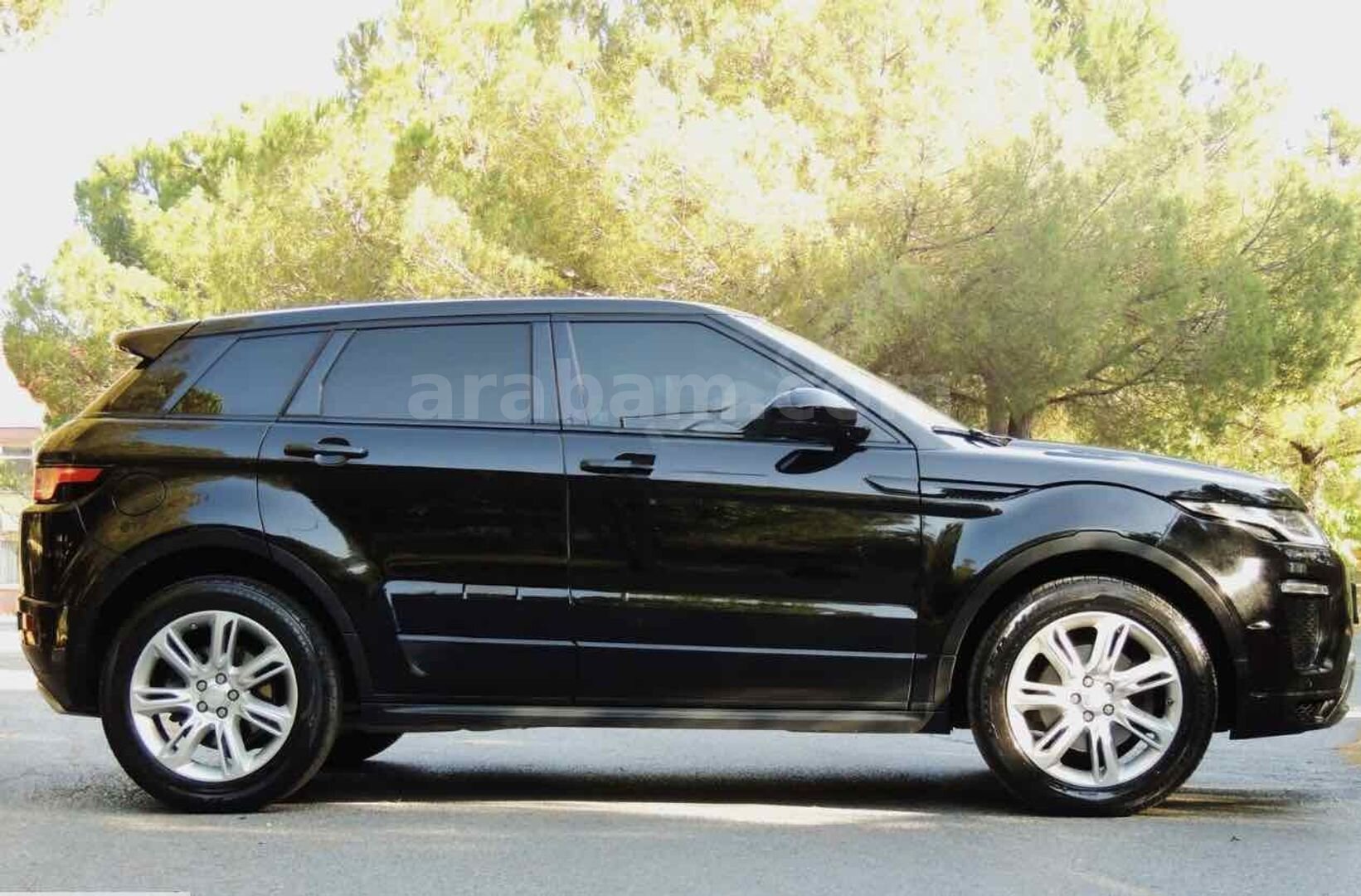 Sahibinden Land Rover Range Evoque 2.0 Si4 HSE Dynamic 2015 Model Bursa 189.815 km Siyah 4