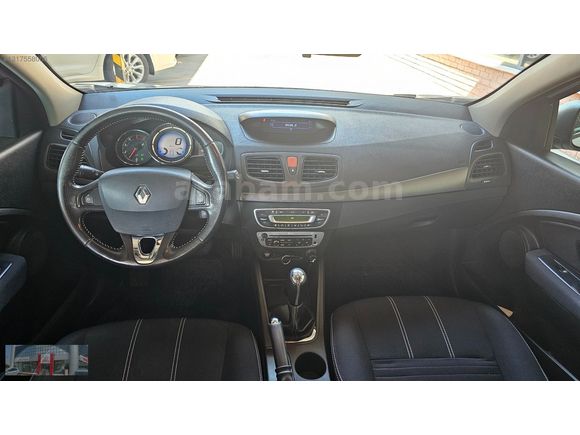 TOYOTA PLAZA TOKULLAR'DAN 2015 MEGANE HB 1.5 DCİ TOUCH PLUS
