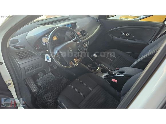 TOYOTA PLAZA TOKULLAR'DAN 2015 MEGANE HB 1.5 DCİ TOUCH PLUS