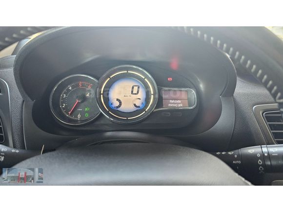TOYOTA PLAZA TOKULLAR'DAN 2015 MEGANE HB 1.5 DCİ TOUCH PLUS