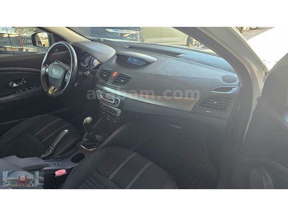 TOYOTA PLAZA TOKULLAR'DAN 2015 MEGANE HB 1.5 DCİ TOUCH PLUS