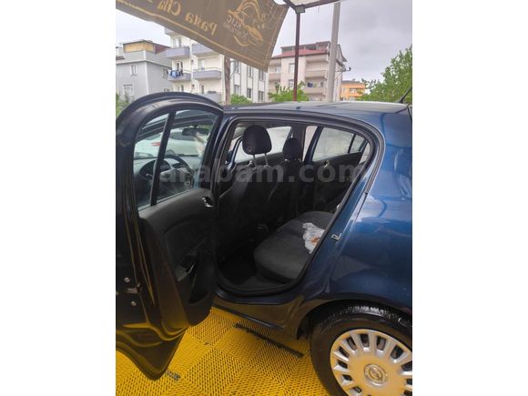 DÜŞÜK KM MASRAFSIZ CORSA