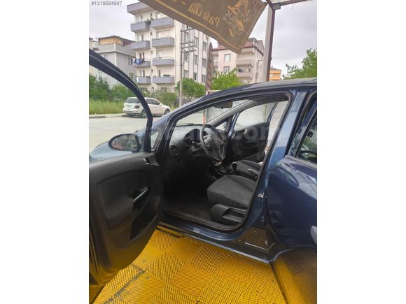DÜŞÜK KM MASRAFSIZ CORSA