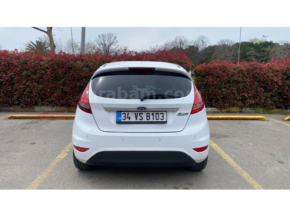 Sahibinden Ford Fiesta 1.4 Titanium 2011 Model