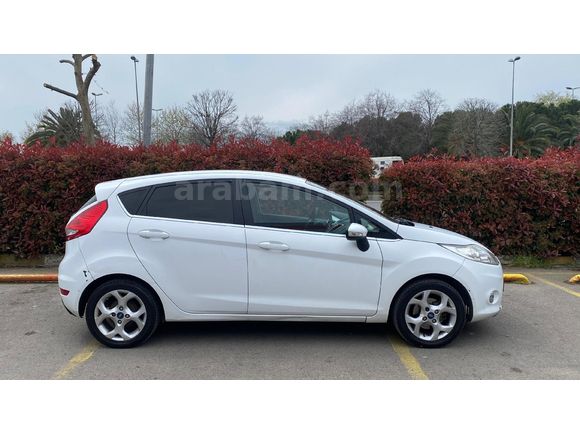 Sahibinden Ford Fiesta 1.4 Titanium 2011 Model
