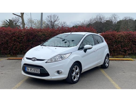 Sahibinden Ford Fiesta 1.4 Titanium 2011 Model