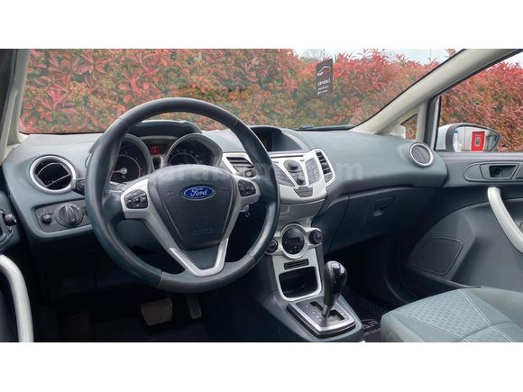 Sahibinden Ford Fiesta 1.4 Titanium 2011 Model