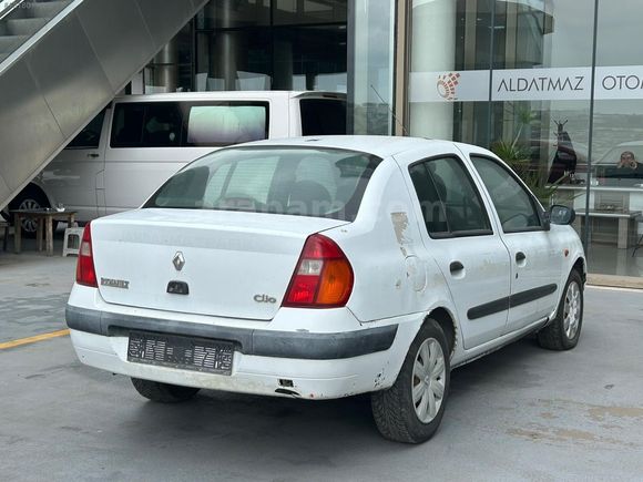 ALDATMAZ OTOPORT 2003 MODEL RENAULT CLİO EXPRESSİON 1.6 16V