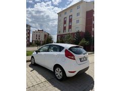 Ford Fiesta 1.4  otomatik vites 2012 