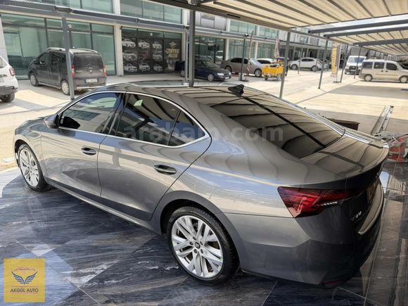 AKGÜL AUTO TEMİZ 2025 ÇIKIŞ LI KM:46 BİNDEDİR BOYASIZ