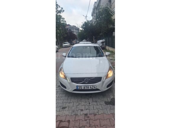 Sahibinden Volvo S60 1.6 D Premium 2013 Model  218.600 km Beyaz