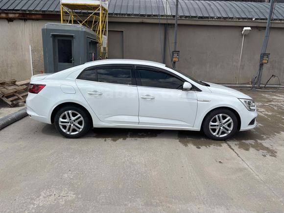 Sahibinden Renault Megane 1.6 Joy 2017 Model 