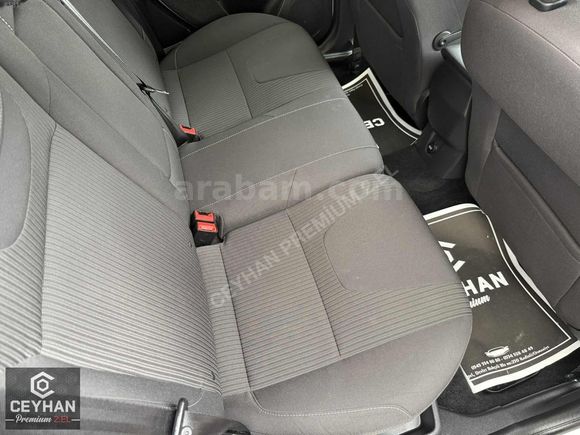 BOYASIZ 2014 MODEL/57.000KM/TİTANIUM SMART/BAKIMLI/SONY SES/SFR