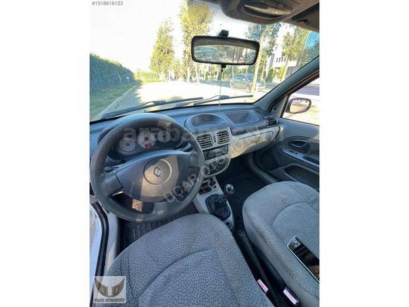 2006 CLİO 210.000 KM.DE TAVAN BOYASIZ