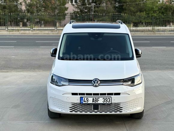 Caddy 2.0 TDI Style SANRUFLU 2024 Model 35.000 km’de  emsalinin EN UYGUNU