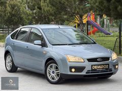 //188.000// KM FORD FOCUS 1.6 16V GHİA 115 HP EMSALSİZ