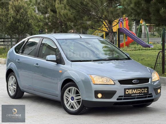 //188.000// KM FORD FOCUS 1.6 16V GHİA 115 HP EMSALSİZ