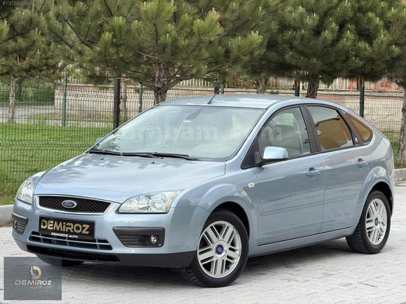 //188.000// KM FORD FOCUS 1.6 16V GHİA 115 HP EMSALSİZ