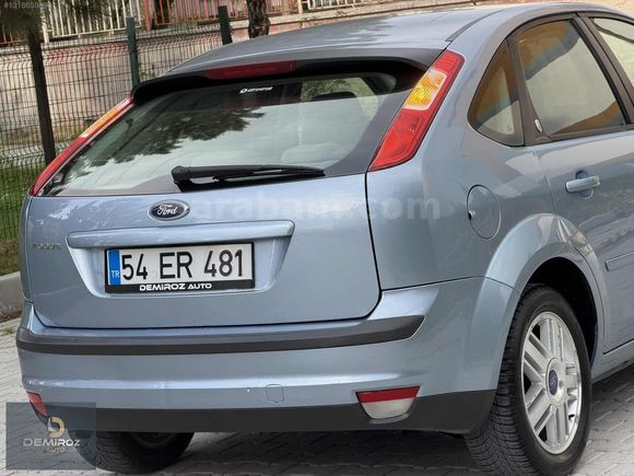 //188.000// KM FORD FOCUS 1.6 16V GHİA 115 HP EMSALSİZ