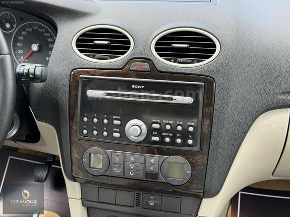 //188.000// KM FORD FOCUS 1.6 16V GHİA 115 HP EMSALSİZ