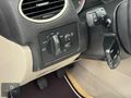 //188.000// KM FORD FOCUS 1.6 16V GHİA 115 HP EMSALSİZ