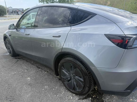 Sahibinden Tesla Model Y Performance 2025 Model 