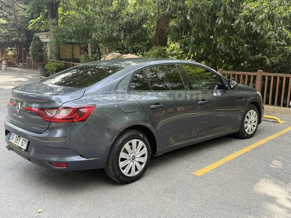 TİTANYUM GRİ 1.5 DİZEL MEGANE 164 BİN KM