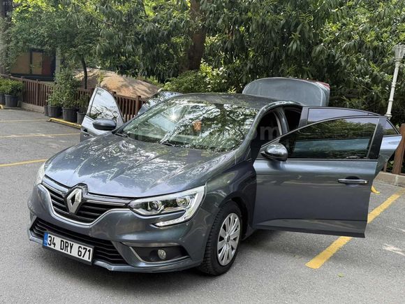 TİTANYUM GRİ 1.5 DİZEL MEGANE 164 BİN KM