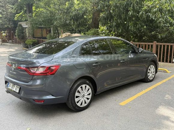 TİTANYUM GRİ 1.5 DİZEL MEGANE 164 BİN KM