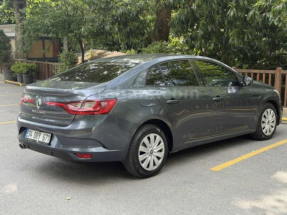 TİTANYUM GRİ 1.5 DİZEL MEGANE 164 BİN KM
