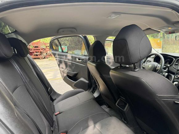 TİTANYUM GRİ 1.5 DİZEL MEGANE 164 BİN KM