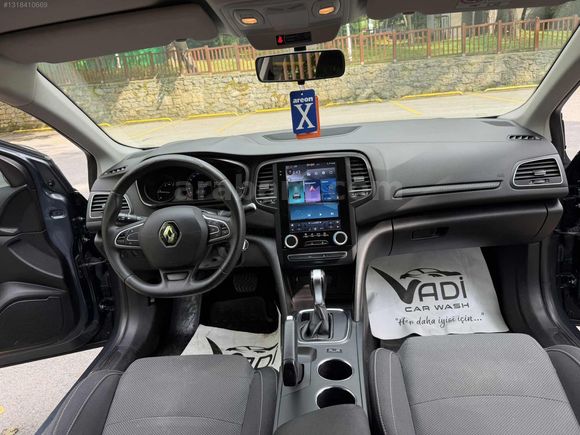TİTANYUM GRİ 1.5 DİZEL MEGANE 164 BİN KM