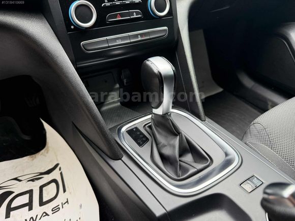 TİTANYUM GRİ 1.5 DİZEL MEGANE 164 BİN KM