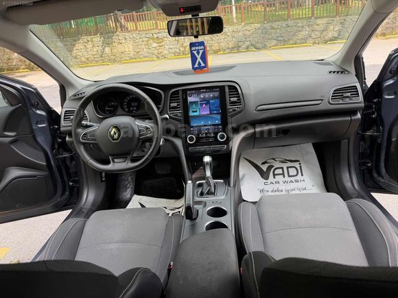 TİTANYUM GRİ 1.5 DİZEL MEGANE 164 BİN KM