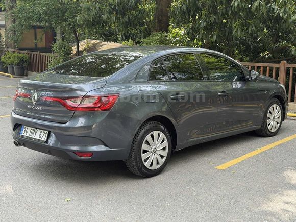 TİTANYUM GRİ 1.5 DİZEL MEGANE 164 BİN KM