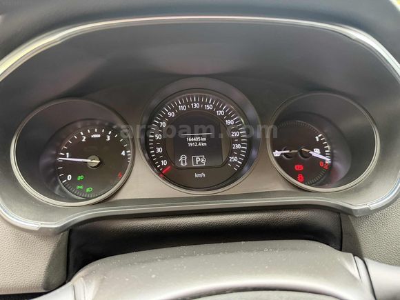 TİTANYUM GRİ 1.5 DİZEL MEGANE 164 BİN KM