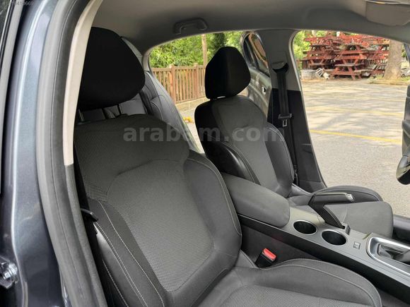 TİTANYUM GRİ 1.5 DİZEL MEGANE 164 BİN KM