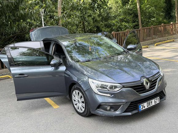 TİTANYUM GRİ 1.5 DİZEL MEGANE 164 BİN KM