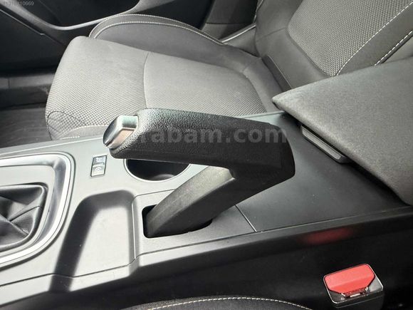 TİTANYUM GRİ 1.5 DİZEL MEGANE 164 BİN KM