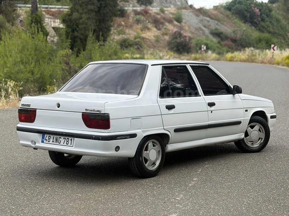 1999 MODEL HATASIZ DEĞİŞENSİZ SADECE 5 PARÇA BOYALI BROADVAY