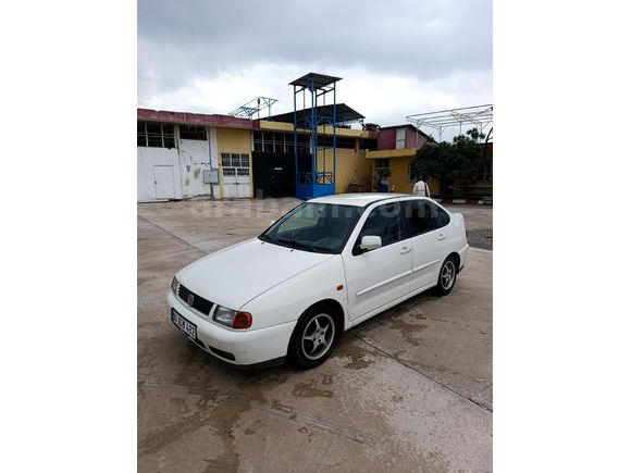 Sahibinden Volkswagen Polo 1.6 Classic 2000 Model