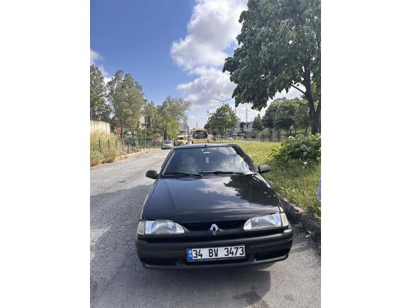 Sahibinden Renault R 19 1.6 Europa iE 2000 Model  230.000 km Siyah