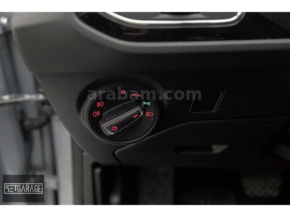 2019 SEAT LEON FR 1.6TDİ CAM TAVAN HAYALET EKRAN