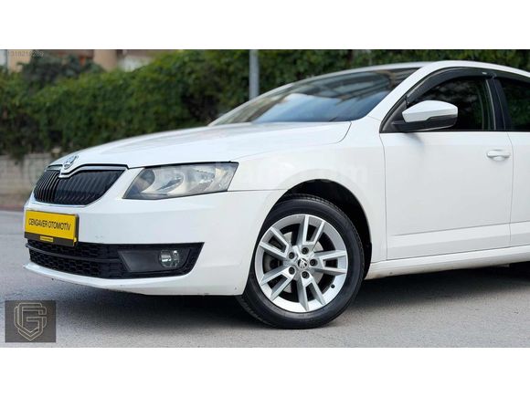CENGAVER'DEN 2013 SKODA OCTAVİA 1.6 TDI DSG EMSALSİZ TEMİZLİK