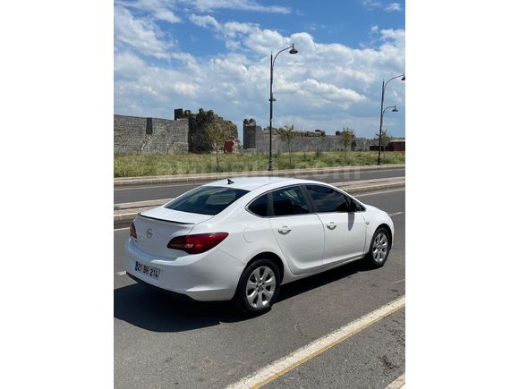Galeriden Opel Astra 1.3 CDTI Edition 2015 Model Diyarbakır