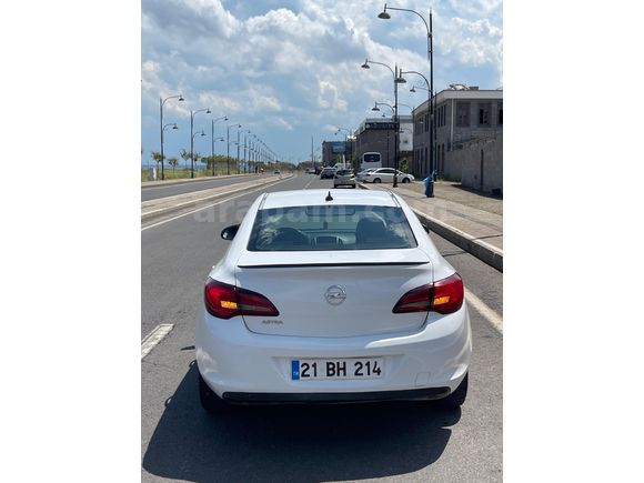 Galeriden Opel Astra 1.3 CDTI Edition 2015 Model Diyarbakır